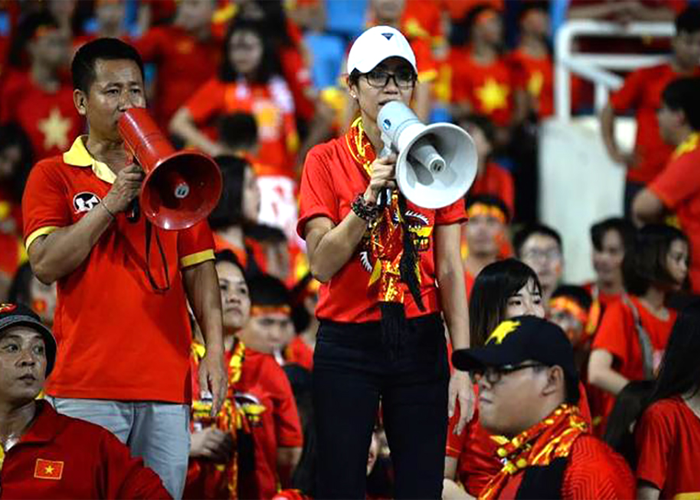 Loa cầm tay megaphone được sử dụng để thông báo
